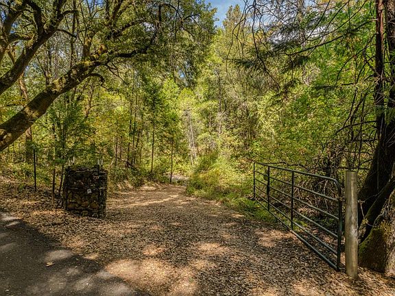 3rd image of 14255 Quartz Mountain Rd E