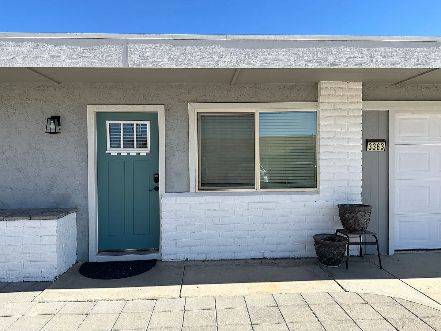 Coming early September. Unfurnished, long term — Photo 1