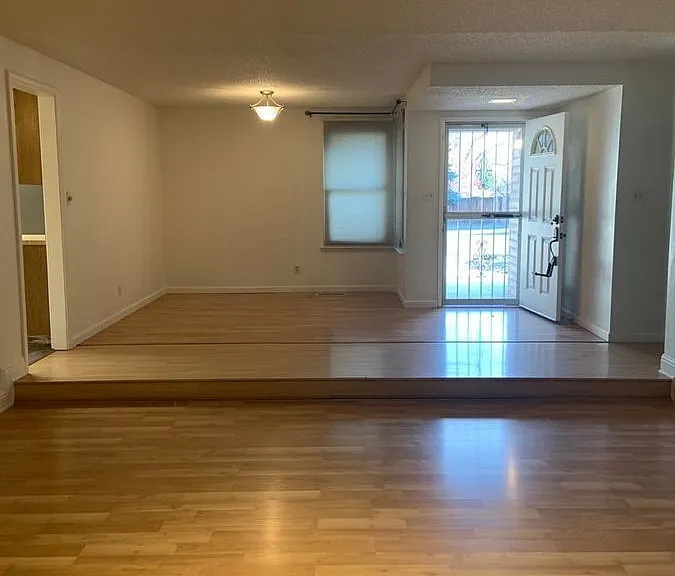 1426 Winterwood Ave — Photo 7