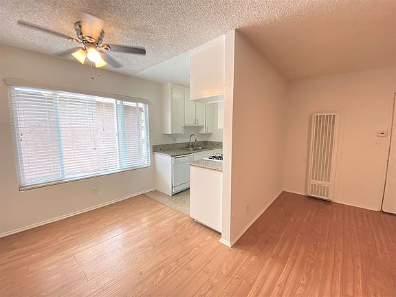 5th image of 6736 Cleon Ave #4550