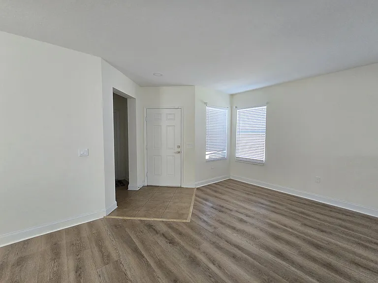 7855 Tuscany Woods Dr — Photo 8