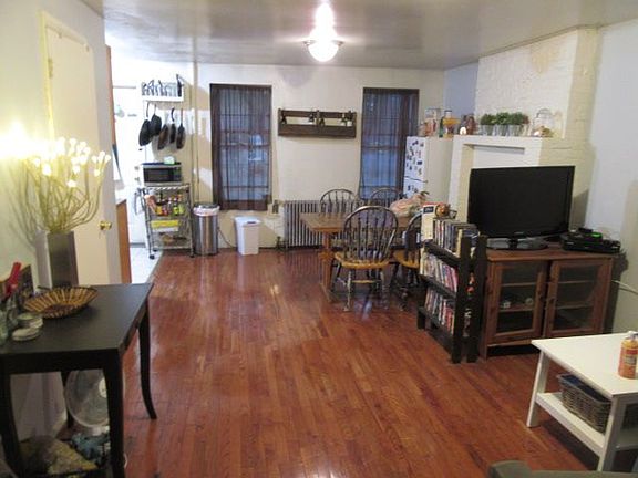 2nd image of 534 Lafayette Ave APT 1