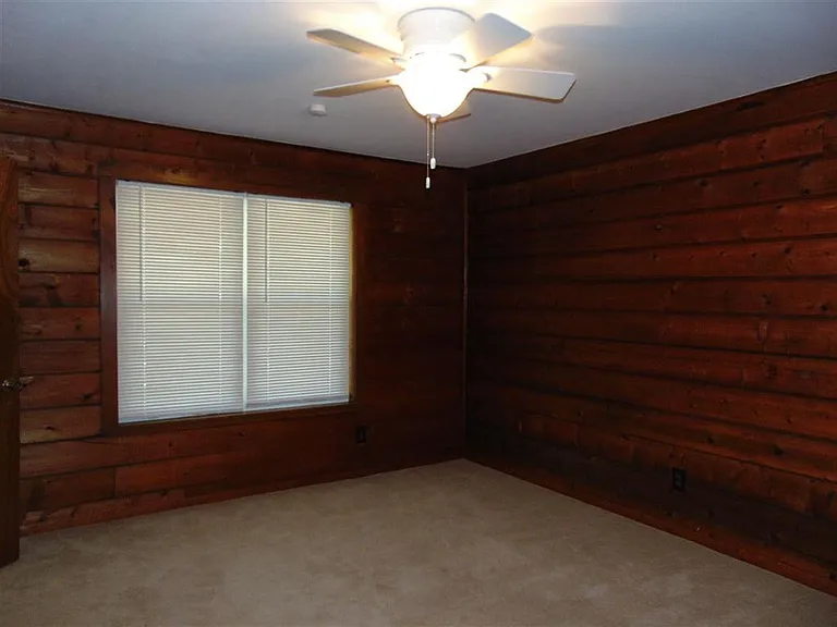 504 N Chaparral — Photo 7
