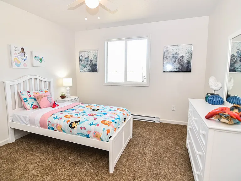 2218 Newton Rd — Photo 23
