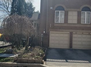 189 Galloway Rd #27, Toronto, ON M1E5H3