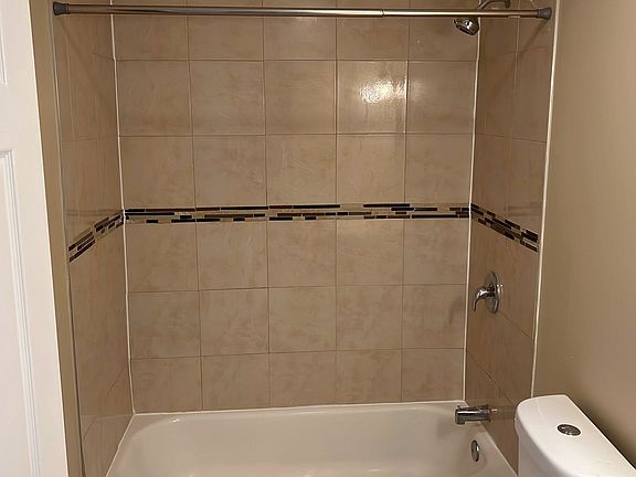 3rd image of 13 Crawford St #3