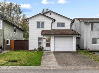 8542 McCutcheon Ave, Chilliwack, BC V2P 7K7