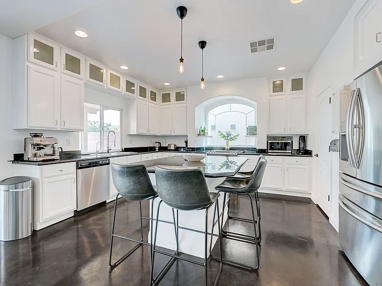 5556 Dancing Fox Ct — Photo 14