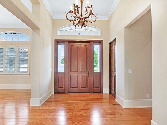 5th image of 3572 SE Court Drive