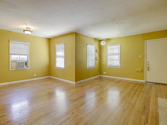 5th image of 377 Atlanta Ave