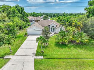 220 SW Paar Dr, Port Saint Lucie, FL 34953