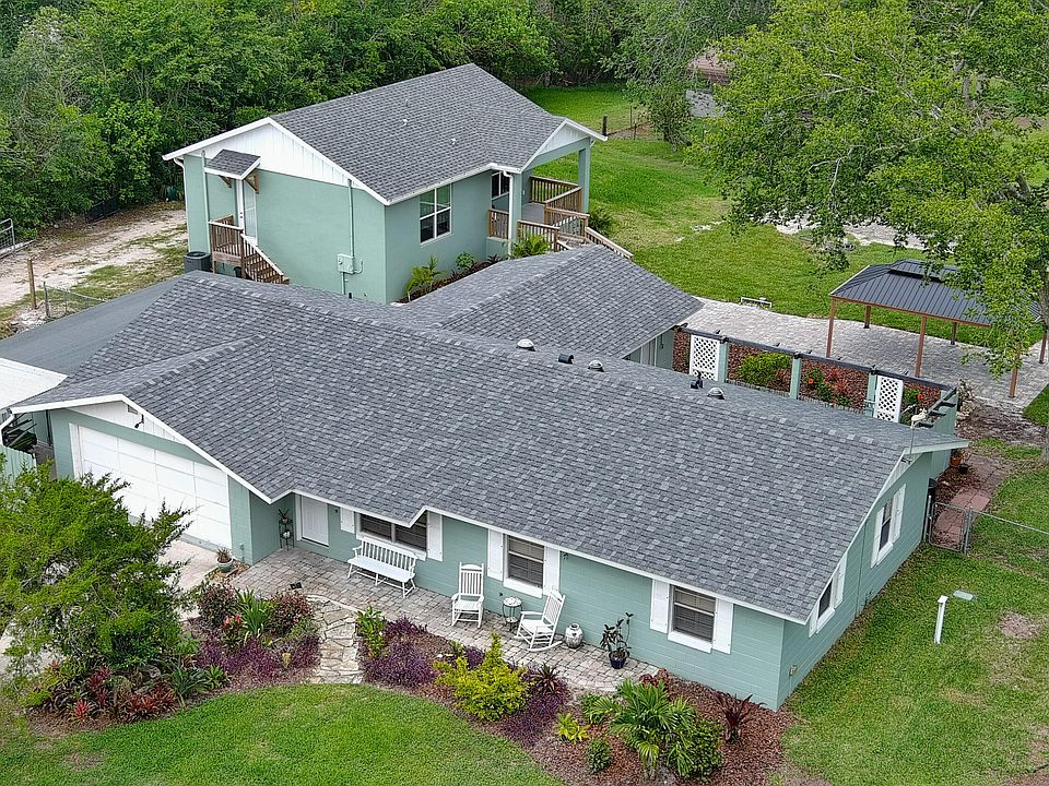 1st image of 836 Bay Dr