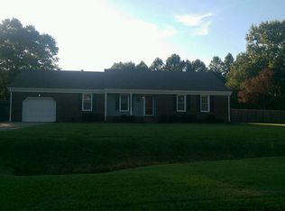 113 Birchview Ct, Moyock, NC 27958