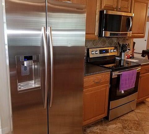 4th image of 10725 Lee Road 240