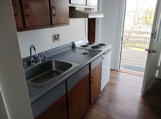 26 Thomas St APT B, Holley, NY 14470