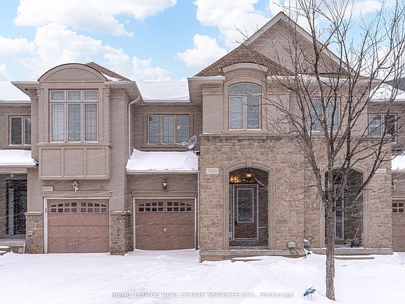 2nd image of 1259 Craigleith Rd