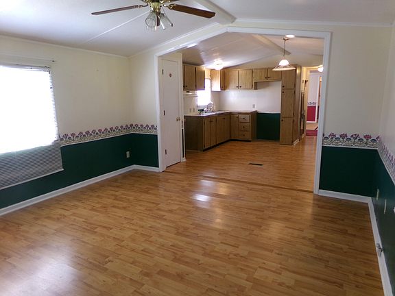 4th image of 206 Waleto St