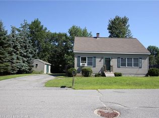9 Chenault St, Lewiston, ME 04240