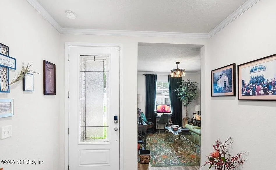 4 bed, 2.5 bath, 2640 sqft, $2,795 — Photo 4