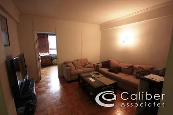 Rented by Caliber Associates | media 10