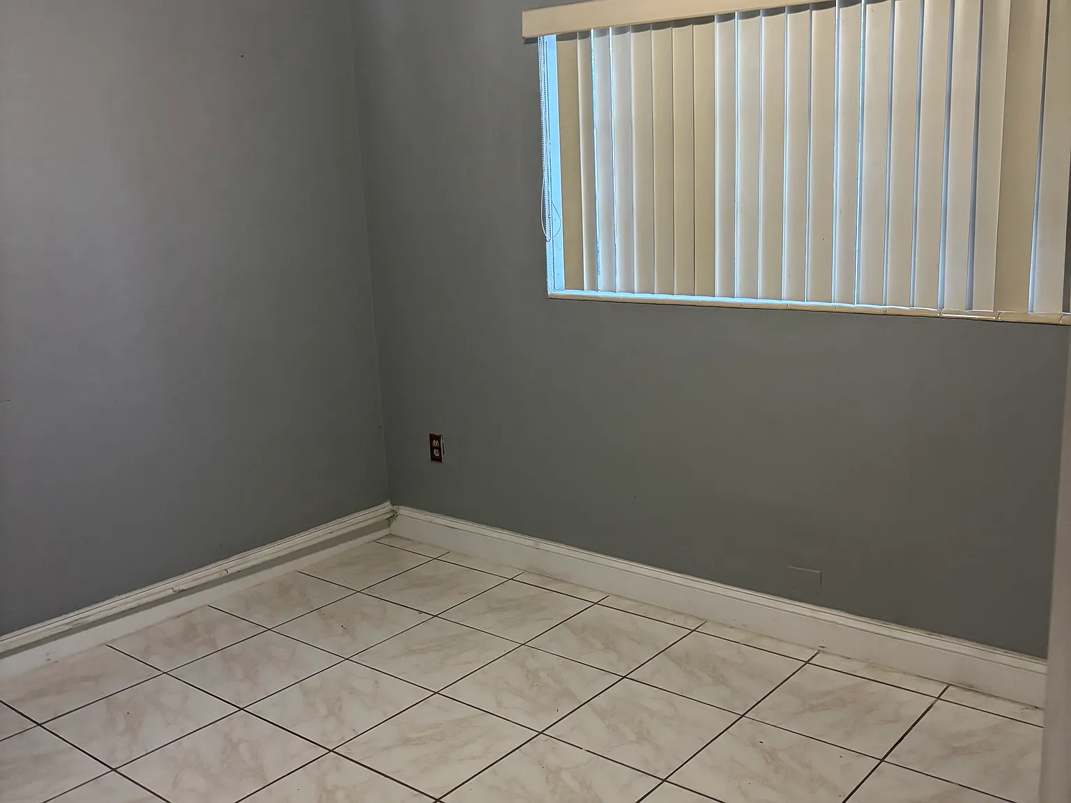 3 bed, 1100 sqft, $2,500 — Photo 4