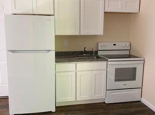 29 Session St #2B, Bristol, CT 06010