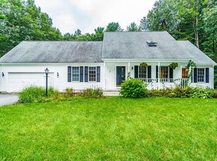 3 Pine Meadow Dr, Southampton, MA 01073