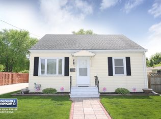 1379 Western Ave, Green Bay, WI 54303