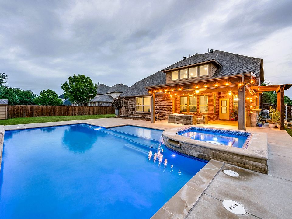 1st image of 1714 Yosemite Ln