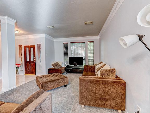 4th image of 8107 Weeping Willow Pl