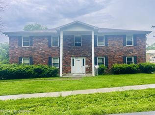 3225 Springfield Dr, Louisville, KY 40214