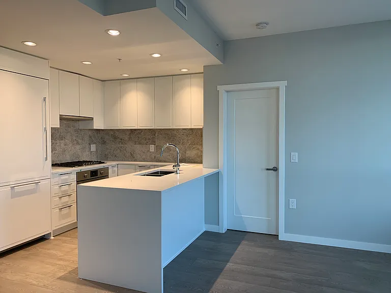 118 Carrie Cates Ct #710 — Photo 4