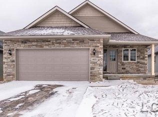 1031 Ridgeview Dr, Tecumseh, MI 49286