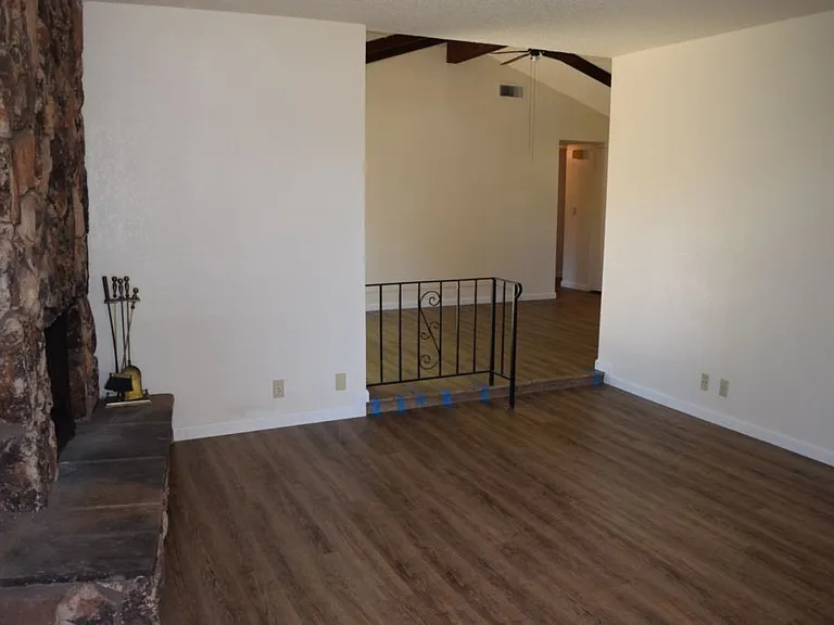 6051 Roloff Way — Photo 4