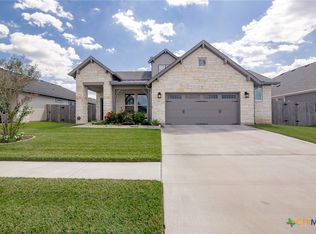 209 Flint Rock Ct, Victoria, TX 77904