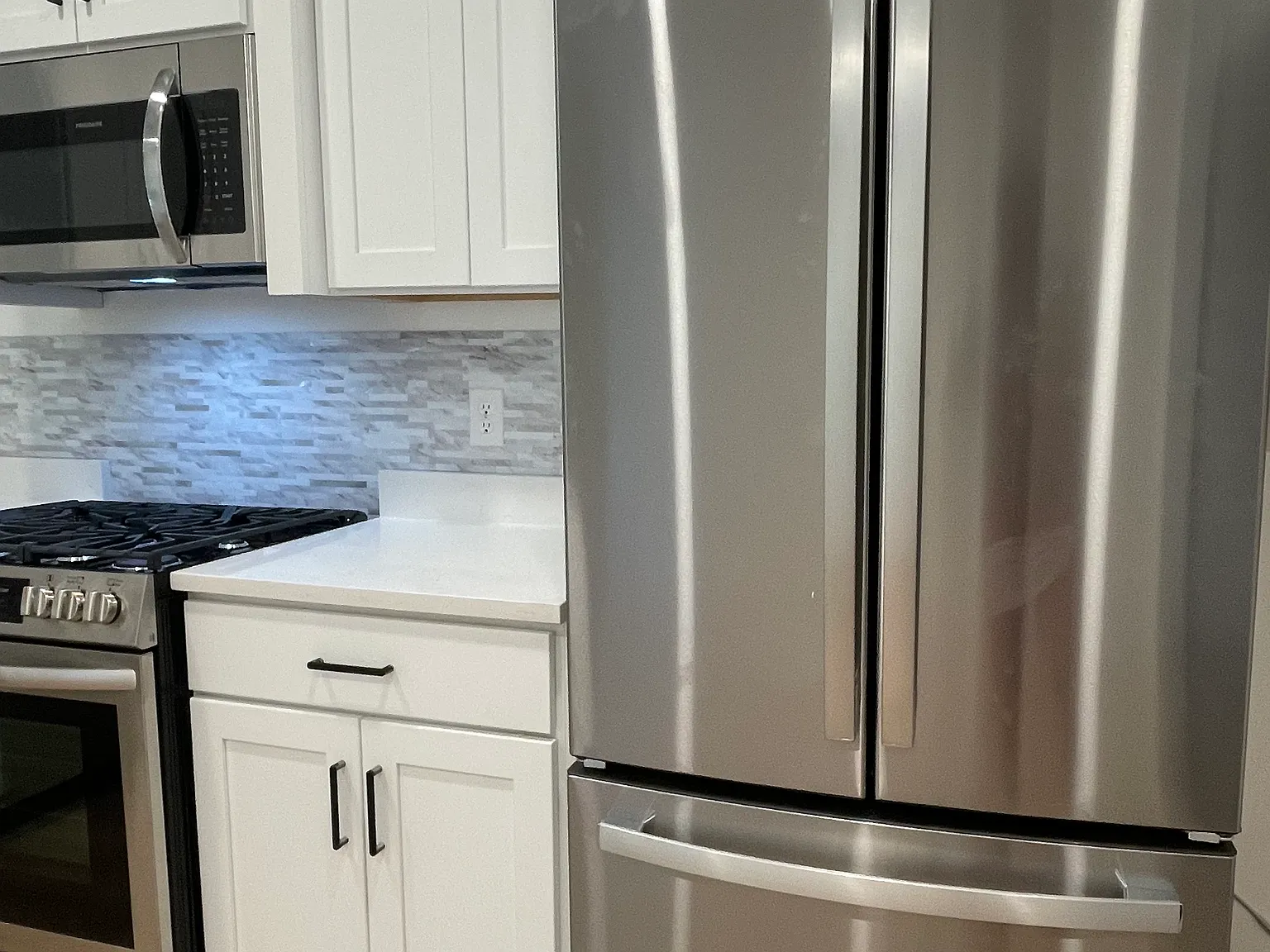 1 bed, 750 sqft, $1,600 — Photo 3