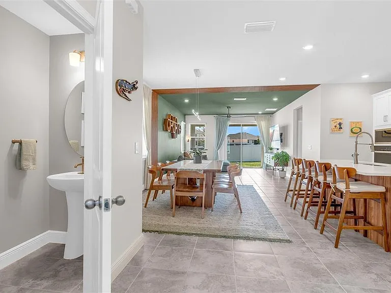 2019 Sunshine Peak Dr — Photo 5