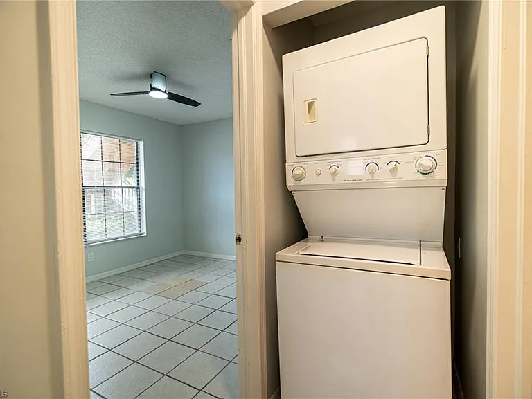5254 Treetops Dr #J-101 — Photo 13