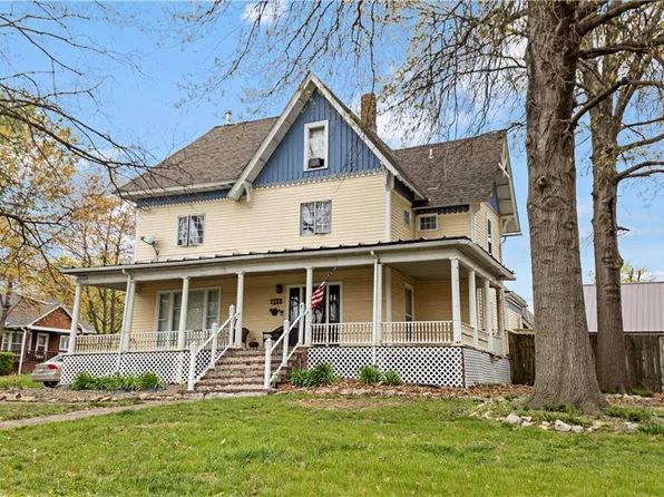 731 W 12th St, Trenton, MO 64683