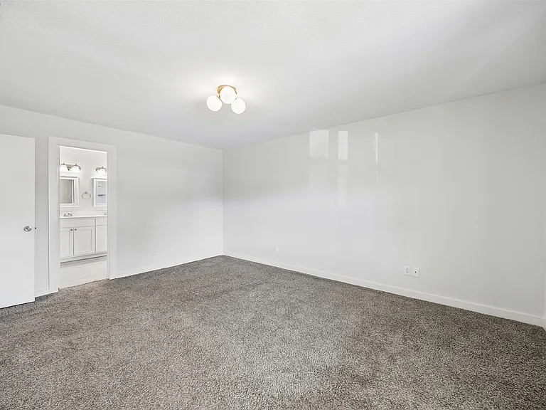 2623 Heatherwood Dr — Photo 18