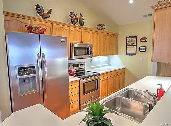 5th image of 106 Ashwood Ln