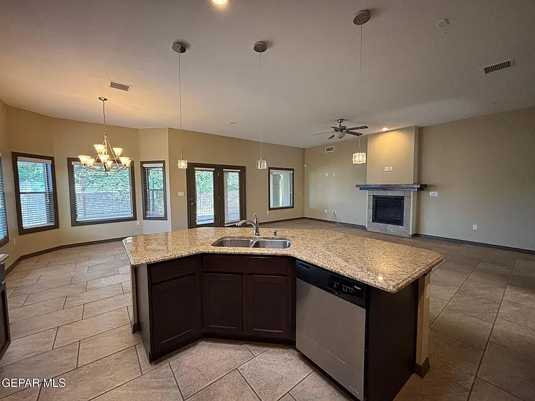 5724 Valley Lilac Ln — Photo 12