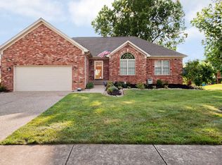 6808 Woodrow Way, Louisville, KY 40228