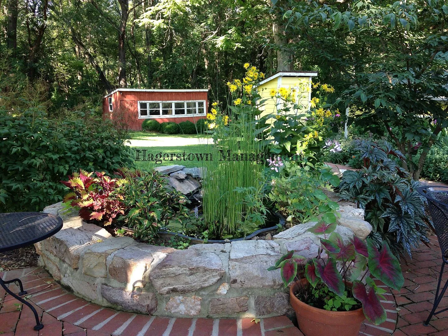 3 Bedroom Home Fully Furnished in Picturesque Appalachian Mountain Setting — Photo 4