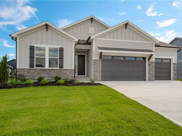 24937 W 145th St, Olathe, KS 66061