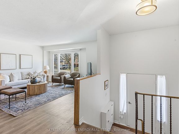 4th image of 58 Muir Cres