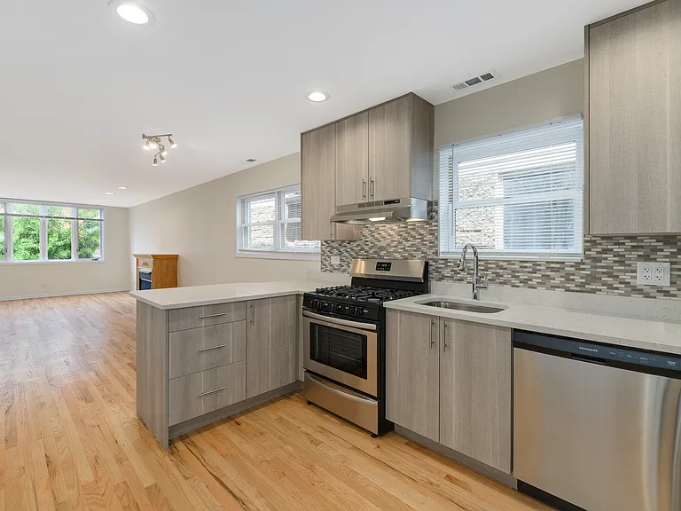 1255 N Cleaver St #1 — Photo 8