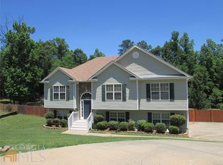 3015 Autumn Woods Ct, Douglasville, GA 30135