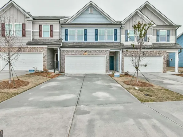 4541 Bishops Ln, Oakwood, GA 30566