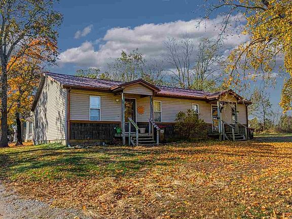 3rd image of 101 Cedar Ln